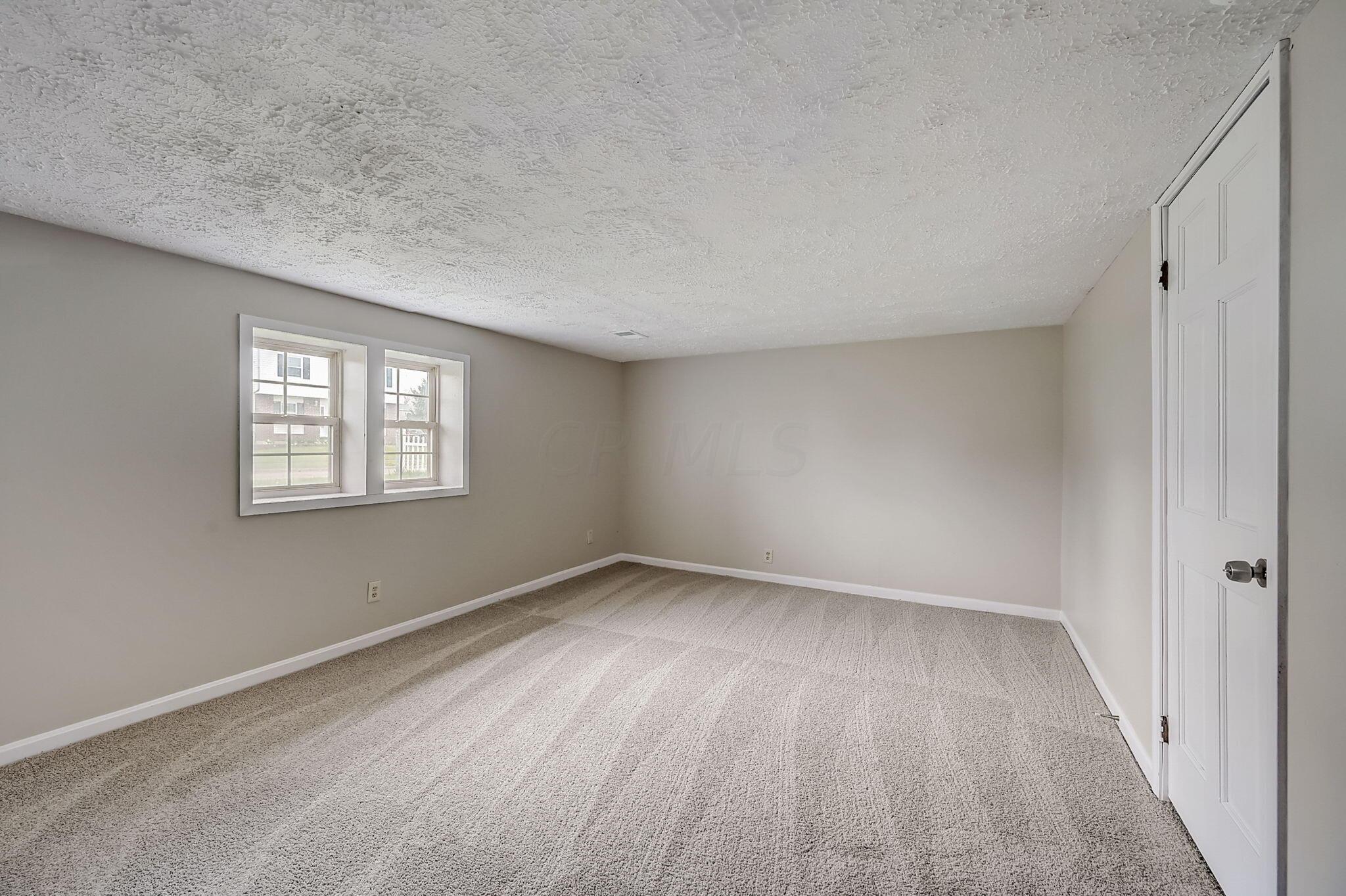 3222 Latonia Road Columbus, OH 43232 - Photo 8 of 25 listing_5