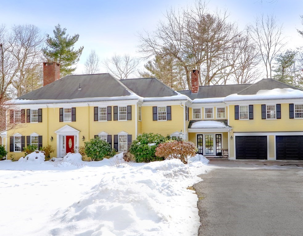 38 Round Hill Road Lincoln, MA 01773 - Photo 1 of 39 Gallery Image 1