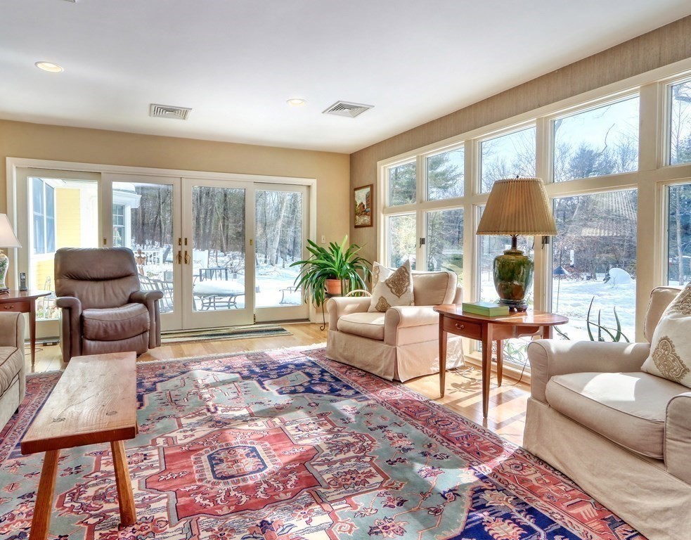 38 Round Hill Road Lincoln, MA 01773 - Photo 12 of 39 Gallery Image 12
