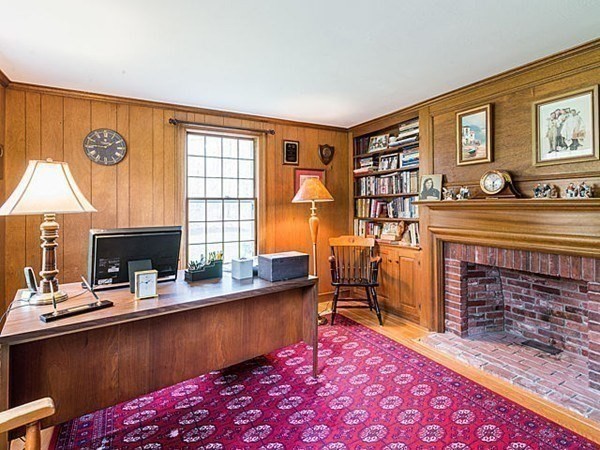 38 Round Hill Road Lincoln, MA 01773 - Photo 15 of 39 Gallery Image 15