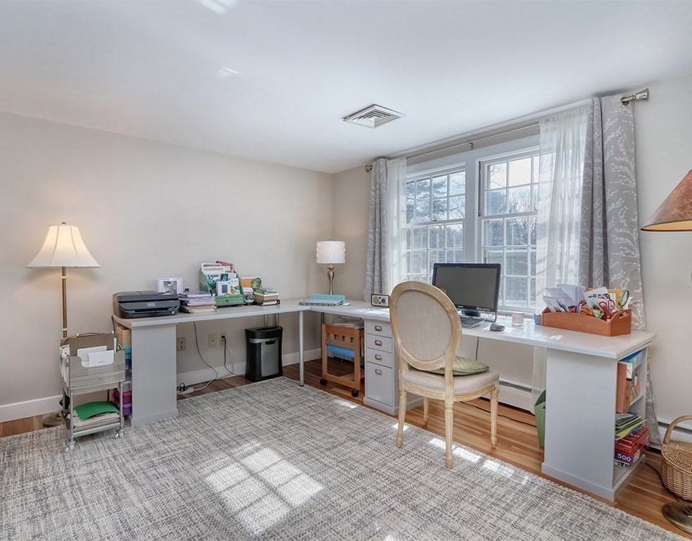 38 Round Hill Road Lincoln, MA 01773 - Photo 24 of 39 Gallery Image 24