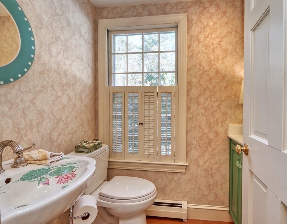 38 Round Hill Road Lincoln, MA 01773 - Photo 25 of 39 Gallery Image 25