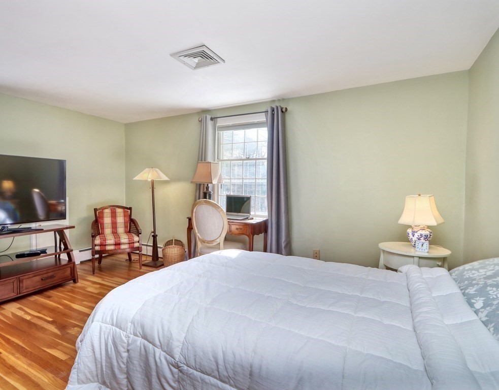 38 Round Hill Road Lincoln, MA 01773 - Photo 30 of 39 Gallery Image 30