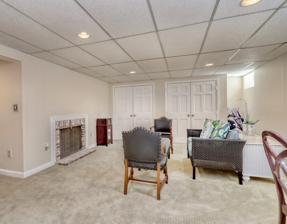 38 Round Hill Road Lincoln, MA 01773 - Photo 31 of 39 Gallery Image 31