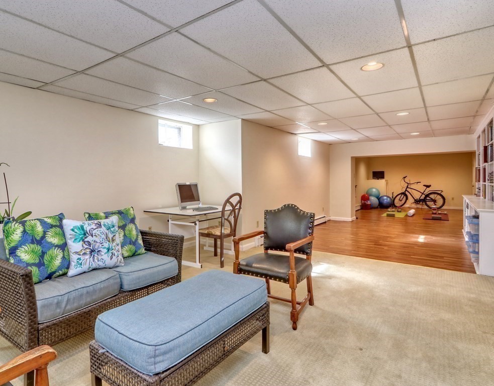38 Round Hill Road Lincoln, MA 01773 - Photo 32 of 39 Gallery Image 32