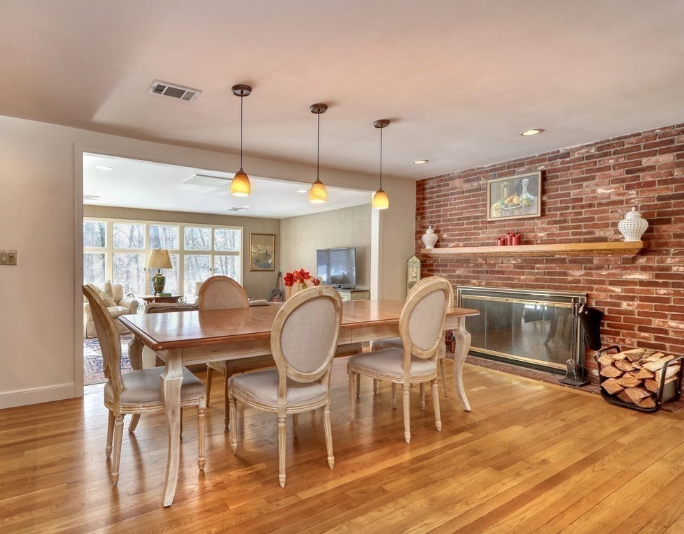 38 Round Hill Road Lincoln, MA 01773 - Photo 10 of 39 Gallery Image 10