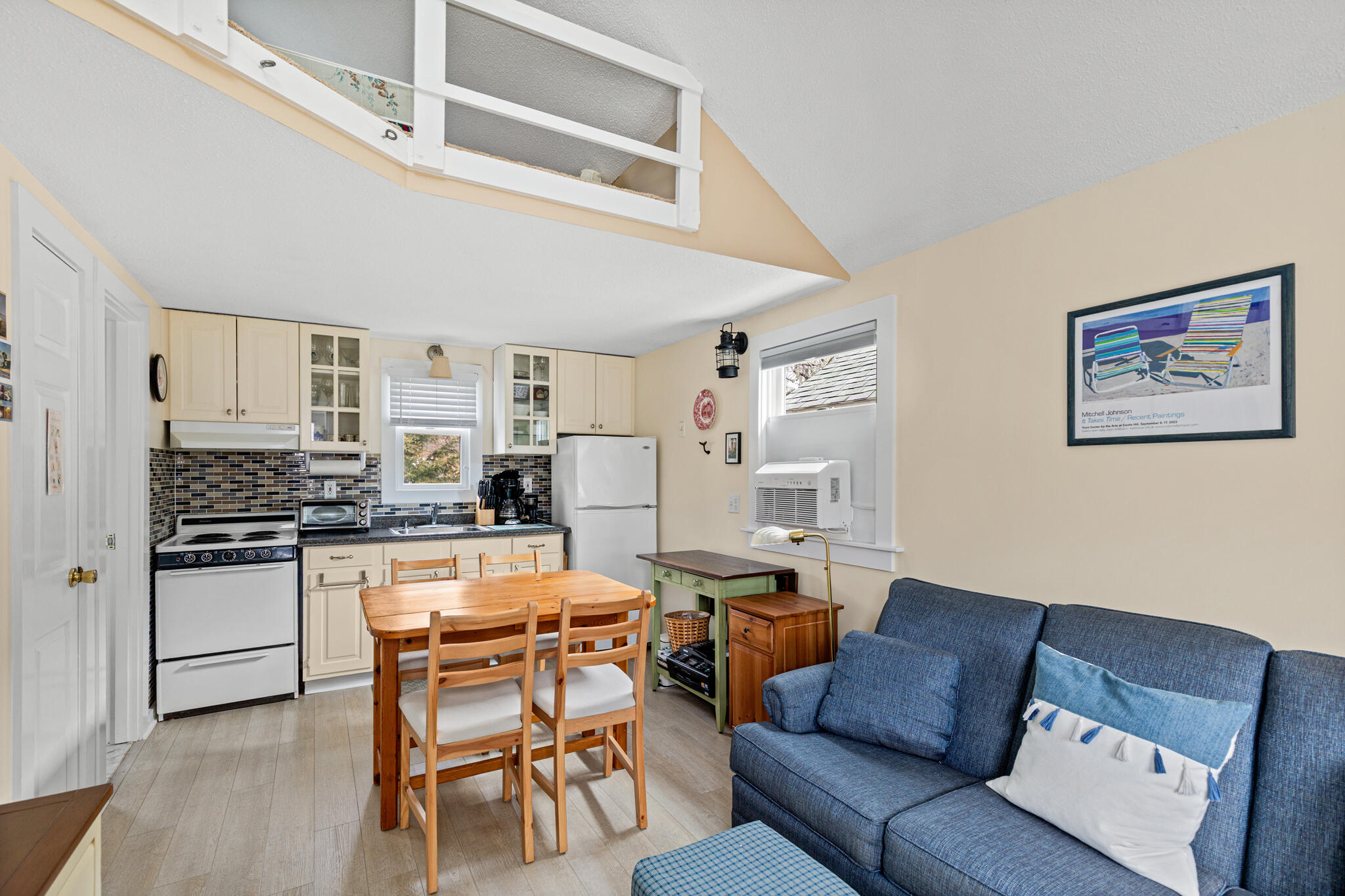 17 Shore Road, Unit 9 Truro, MA 02666 - Photo 10 of 20 06