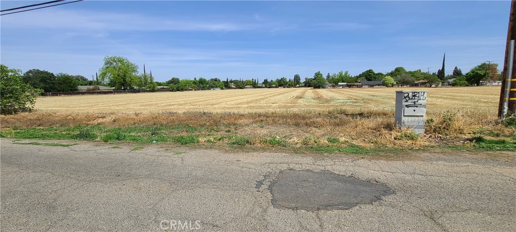 0 Stretch Road Merced, CA 95340 - Photo 2 of 3 a view of a lake with a big yard