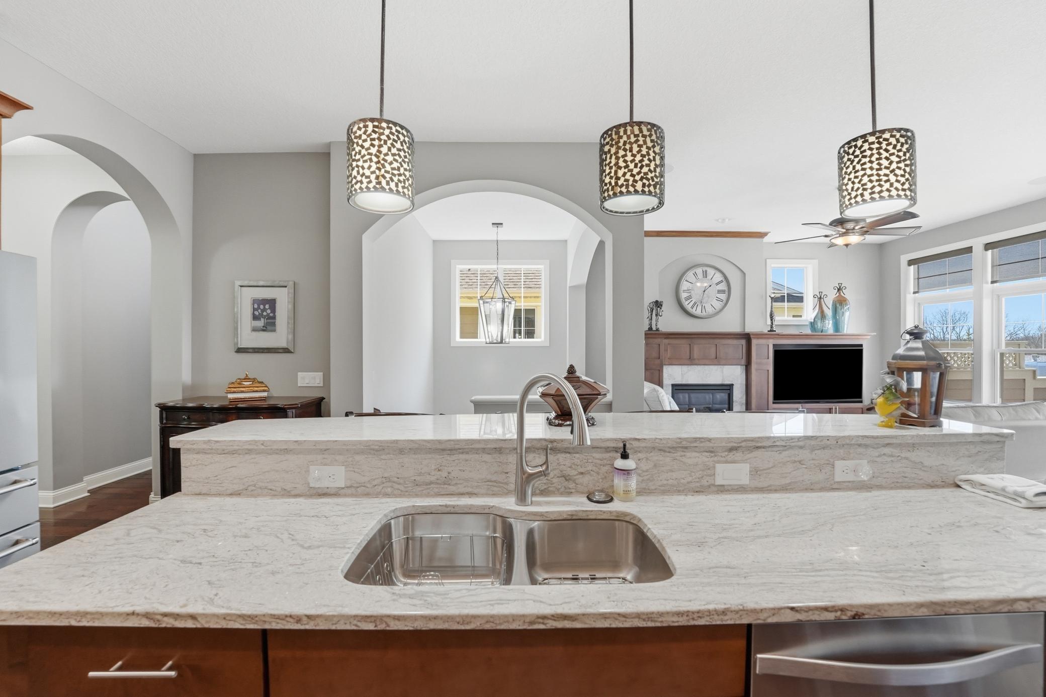 8808 Lake Riley Drive Chanhassen, MN 55317 - Photo 10 of 78