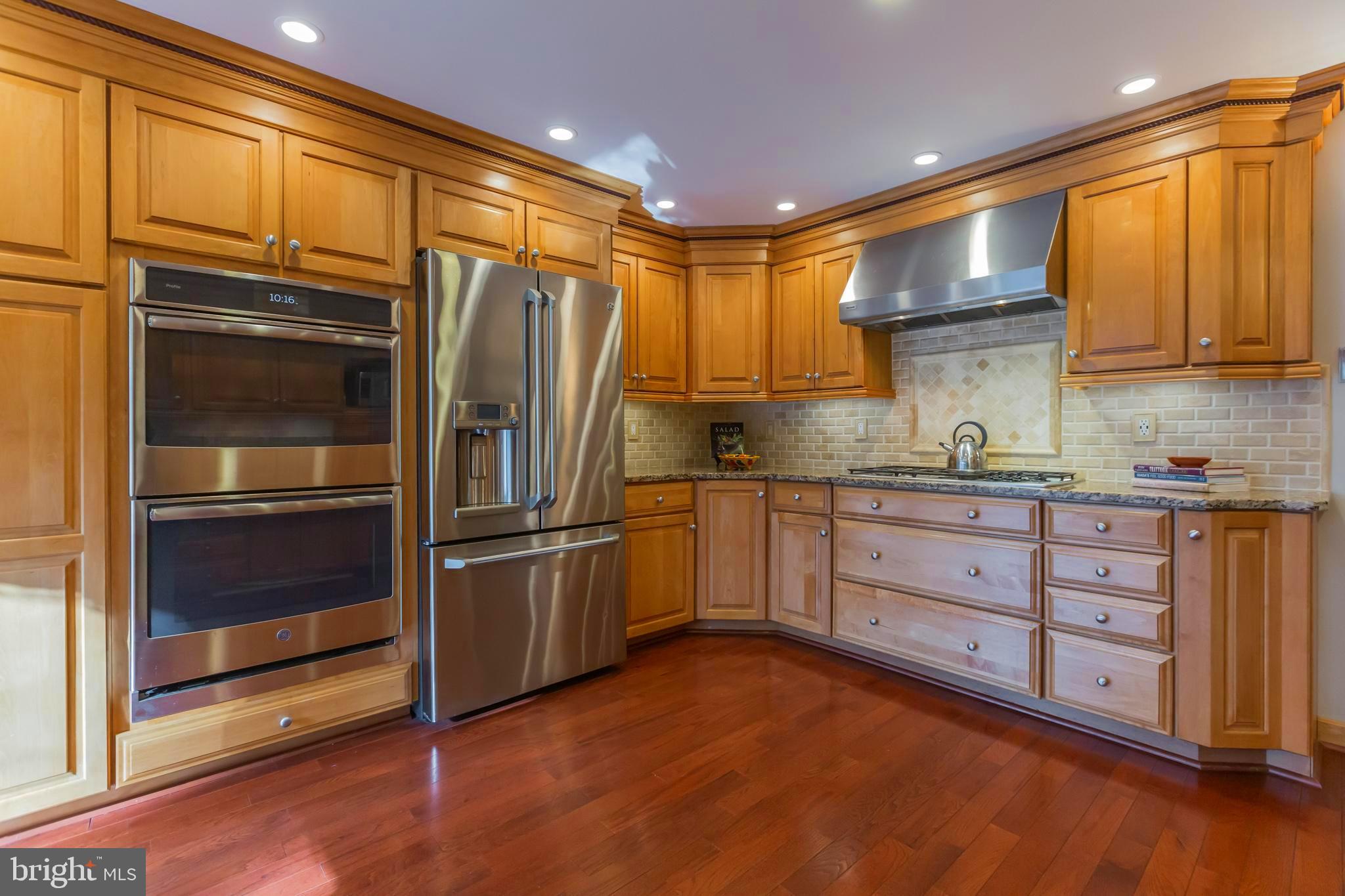 279 Orchard Road Paoli, PA 19301 - Photo 4 of 29 Gallery Image 4