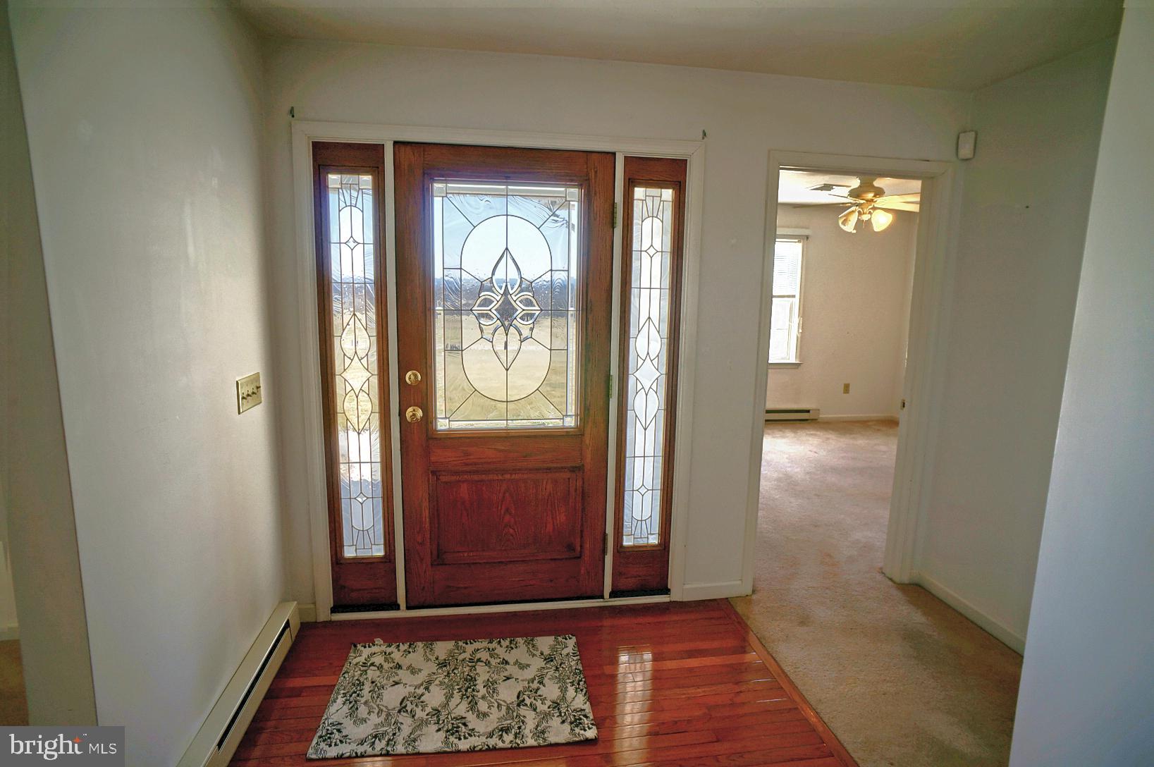993 Anthony Road East Berlin, PA 17316 - Photo 16 of 61 Foyer