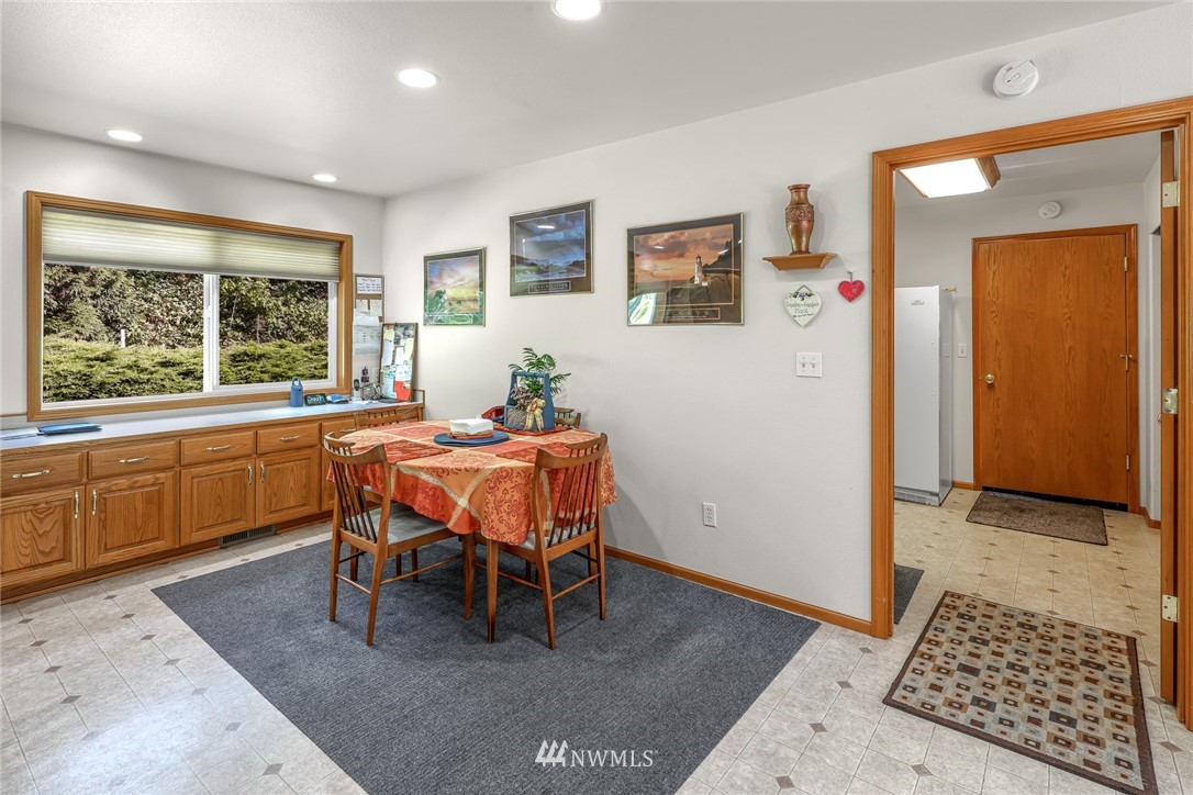 520 Harvey Road Blaine, WA 98230 - Photo 11 of 29 Gallery Image 11