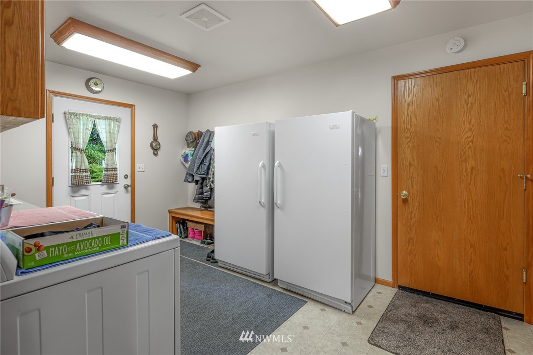 520 Harvey Road Blaine, WA 98230 - Photo 12 of 29 Gallery Image 12