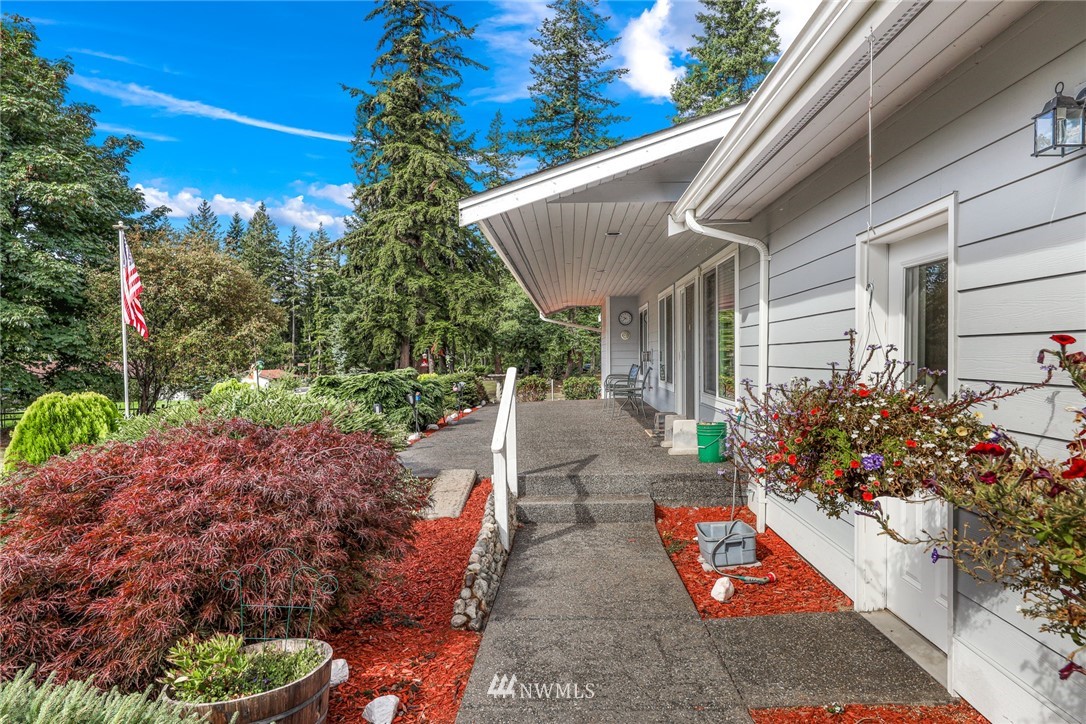 520 Harvey Road Blaine, WA 98230 - Photo 3 of 29 Gallery Image 3