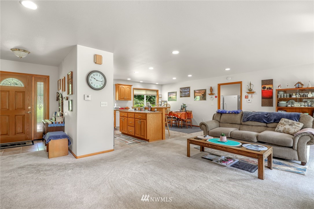 520 Harvey Road Blaine, WA 98230 - Photo 6 of 29 Gallery Image 6