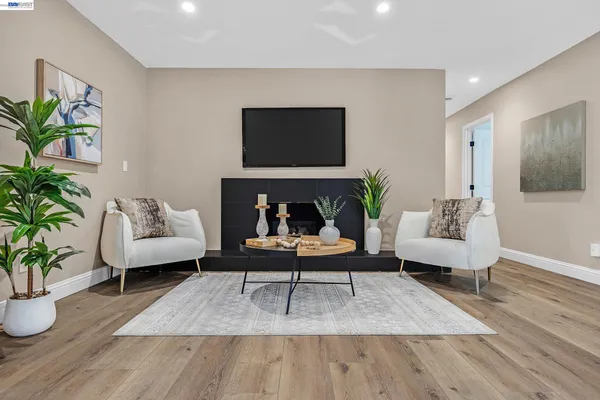 $1,099,000 | 186 Mt Wilson Way, Clayton, CA 94517