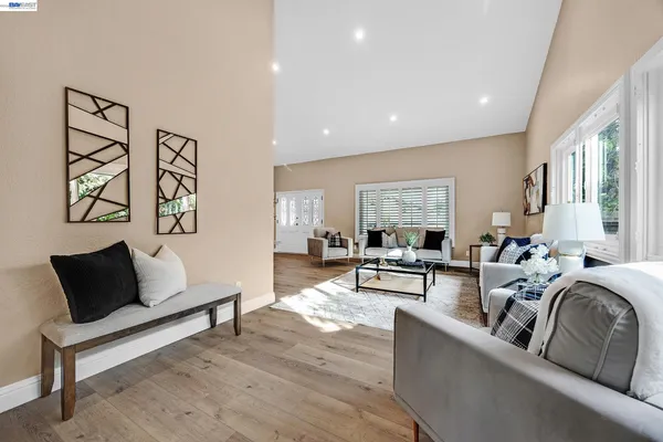 $1,099,000 | 186 Mt Wilson Way, Clayton, CA 94517