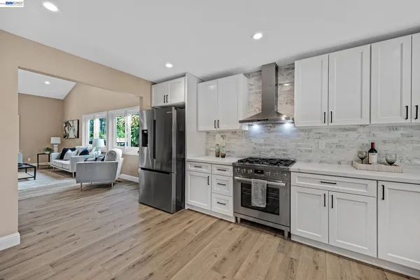 $1,099,000 | 186 Mt Wilson Way, Clayton, CA 94517