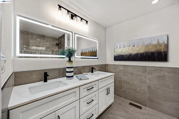 $1,099,000 | 186 Mt Wilson Way, Clayton, CA 94517