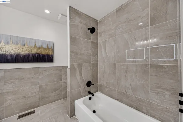 $1,099,000 | 186 Mt Wilson Way, Clayton, CA 94517