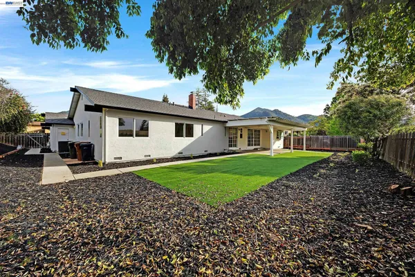 $1,099,000 | 186 Mt Wilson Way, Clayton, CA 94517