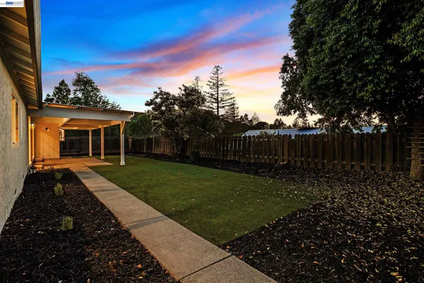 $1,099,000 | 186 Mt Wilson Way, Clayton, CA 94517