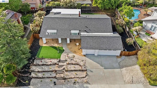 $1,099,000 | 186 Mt Wilson Way, Clayton, CA 94517