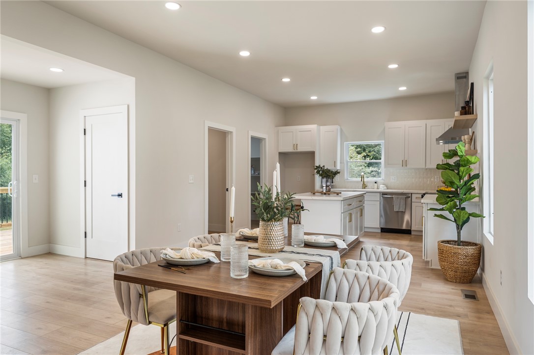 212 Colonels Road Pendleton, SC 29670 - Photo 12 of 48