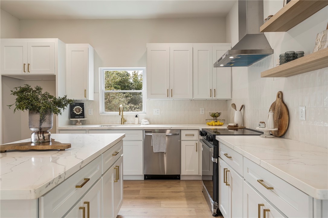 212 Colonels Road Pendleton, SC 29670 - Photo 15 of 48