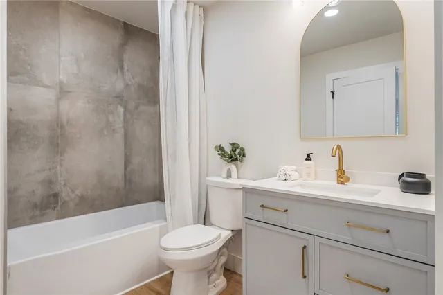 $399,900 | 212 Colonels Road, Pendleton, SC 29670