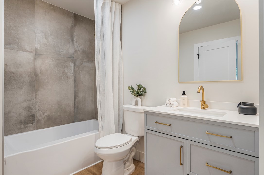 212 Colonels Road Pendleton, SC 29670 - Photo 32 of 48