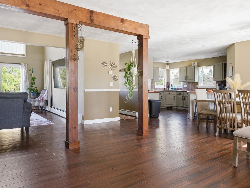 272 Nicholas Road Coventry, RI 02827 - Photo 6 of 29