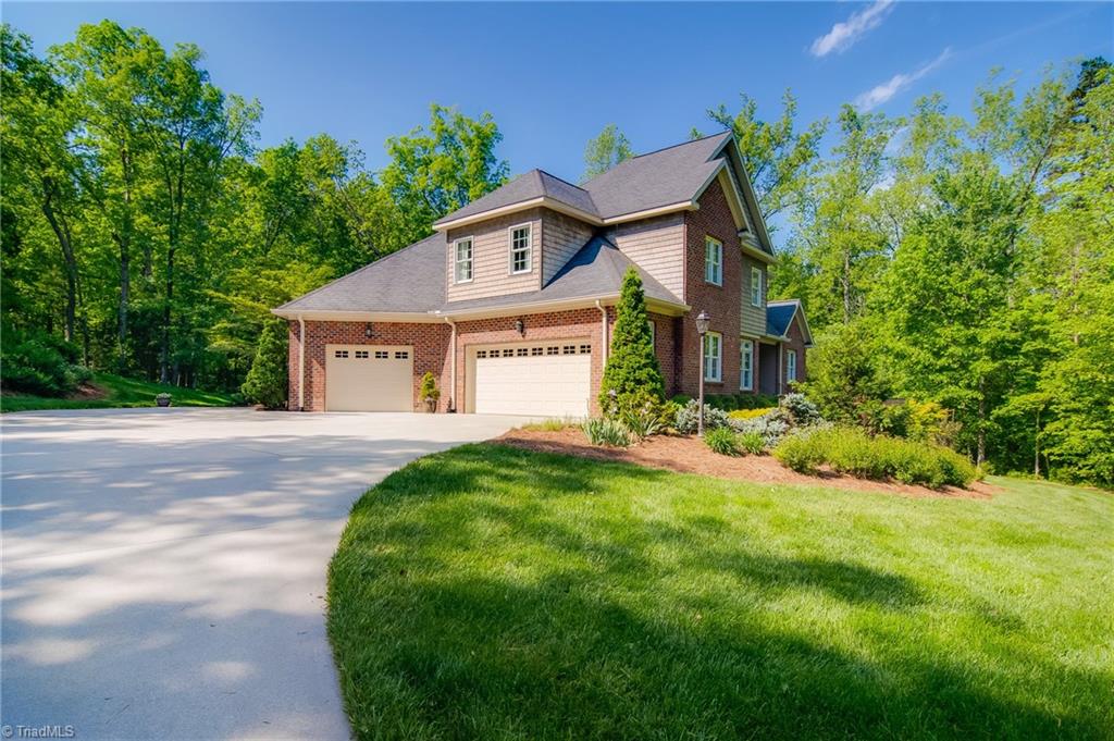 292 Big Tree Road High Point, NC 27265 - Photo 3 of 30 Gallery Image 3