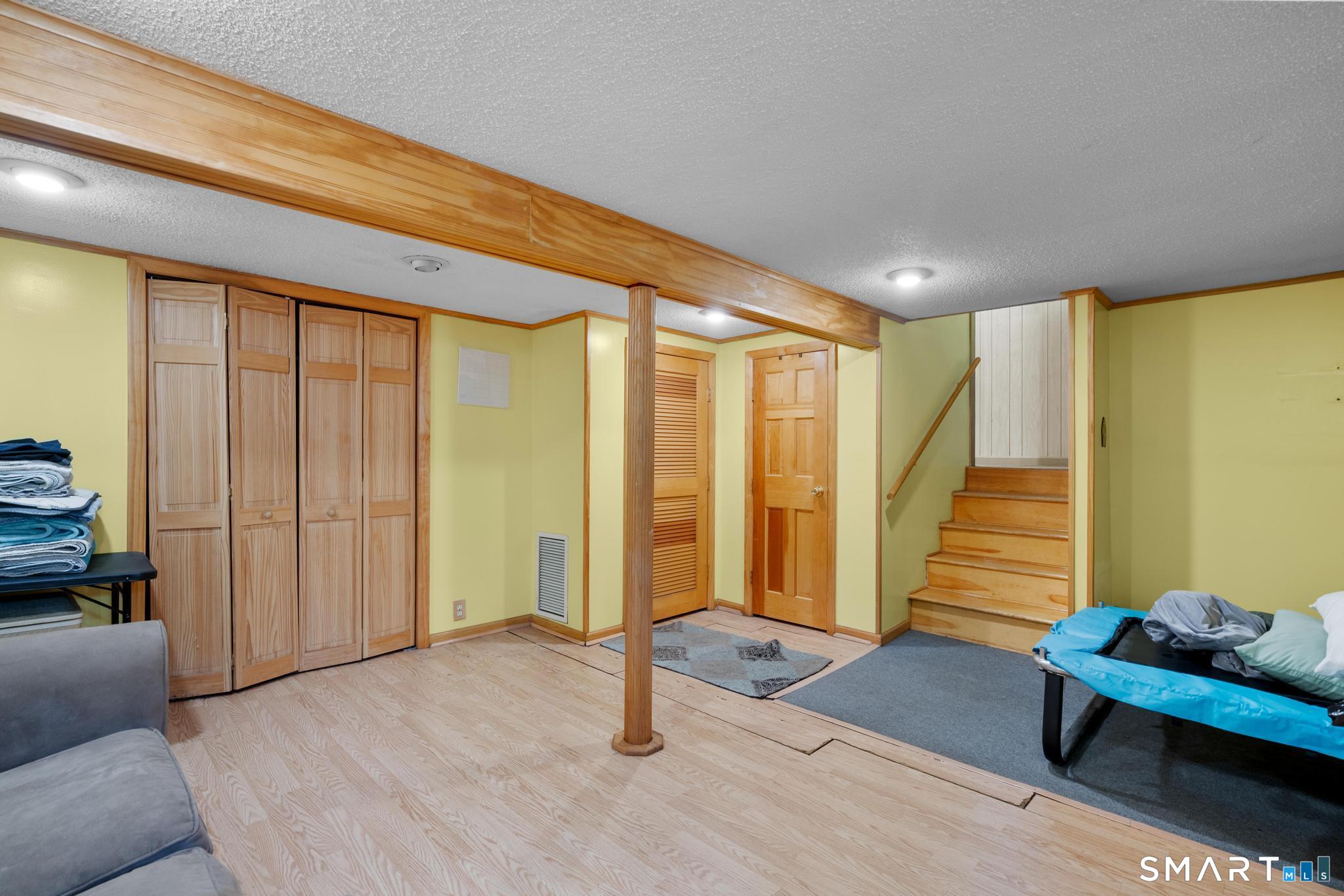 63 Bates Street Hartford, CT 06114 - Photo 24 of 37