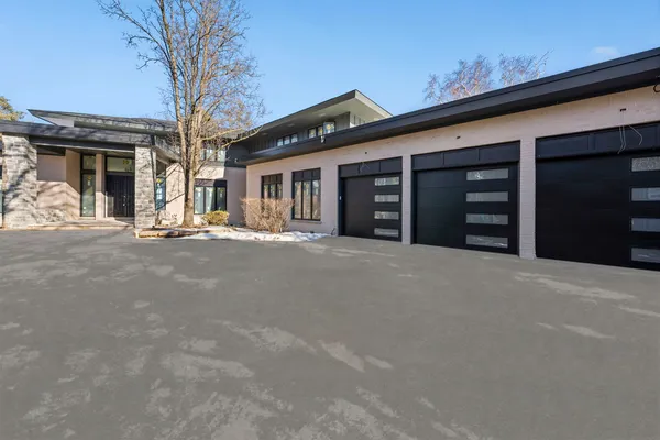 $3,499,000 | 411 Woodland Court, Glenview, IL 60025