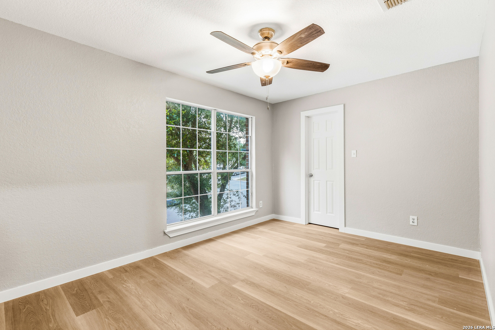 1921 Walter Raleigh Windcrest, TX 78239 - Photo 20 of 23