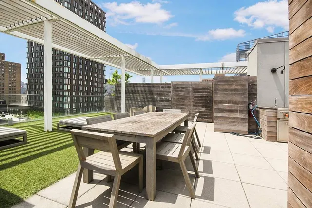 $999,900 | 100 Norfolk Street, Unit 1A | Lower East Side