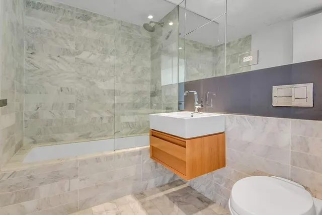 $999,900 | 100 Norfolk Street, Unit 1A | Lower East Side