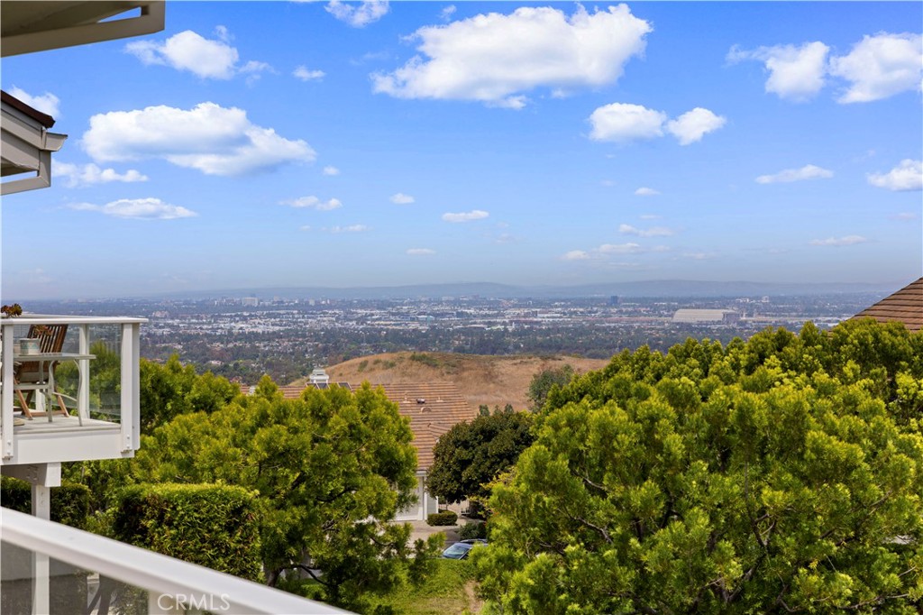 2 Saros, Unit 70 Irvine, CA 92603 - Photo 2 of 55
