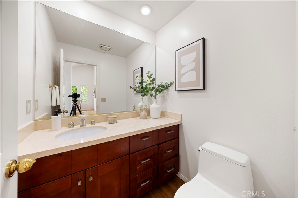 2 Saros, Unit 70 Irvine, CA 92603 - Photo 24 of 55