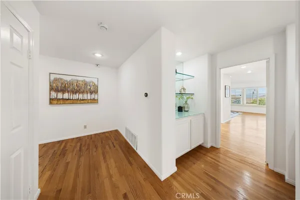 $1,990,000 | 2 Saros, Unit 70, Irvine, CA 92603