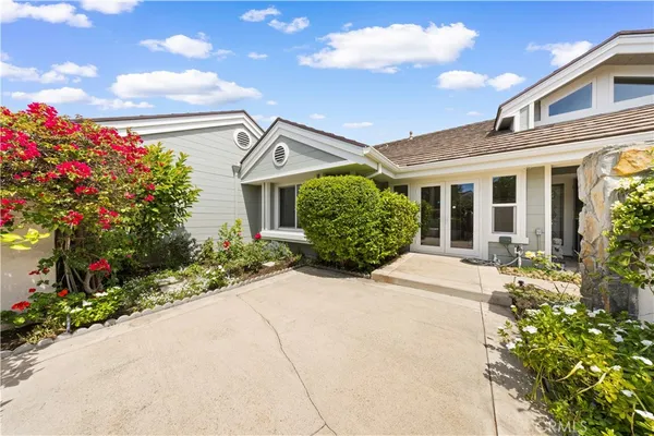$1,990,000 | 2 Saros, Unit 70, Irvine, CA 92603