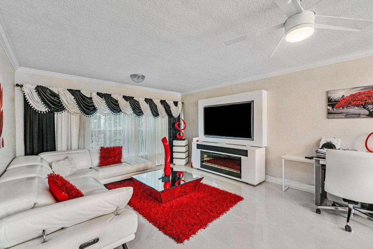 18880 Jolson Avenue, Unit 2 Boca Raton, FL 33496 - Photo 9 of 16 Living3