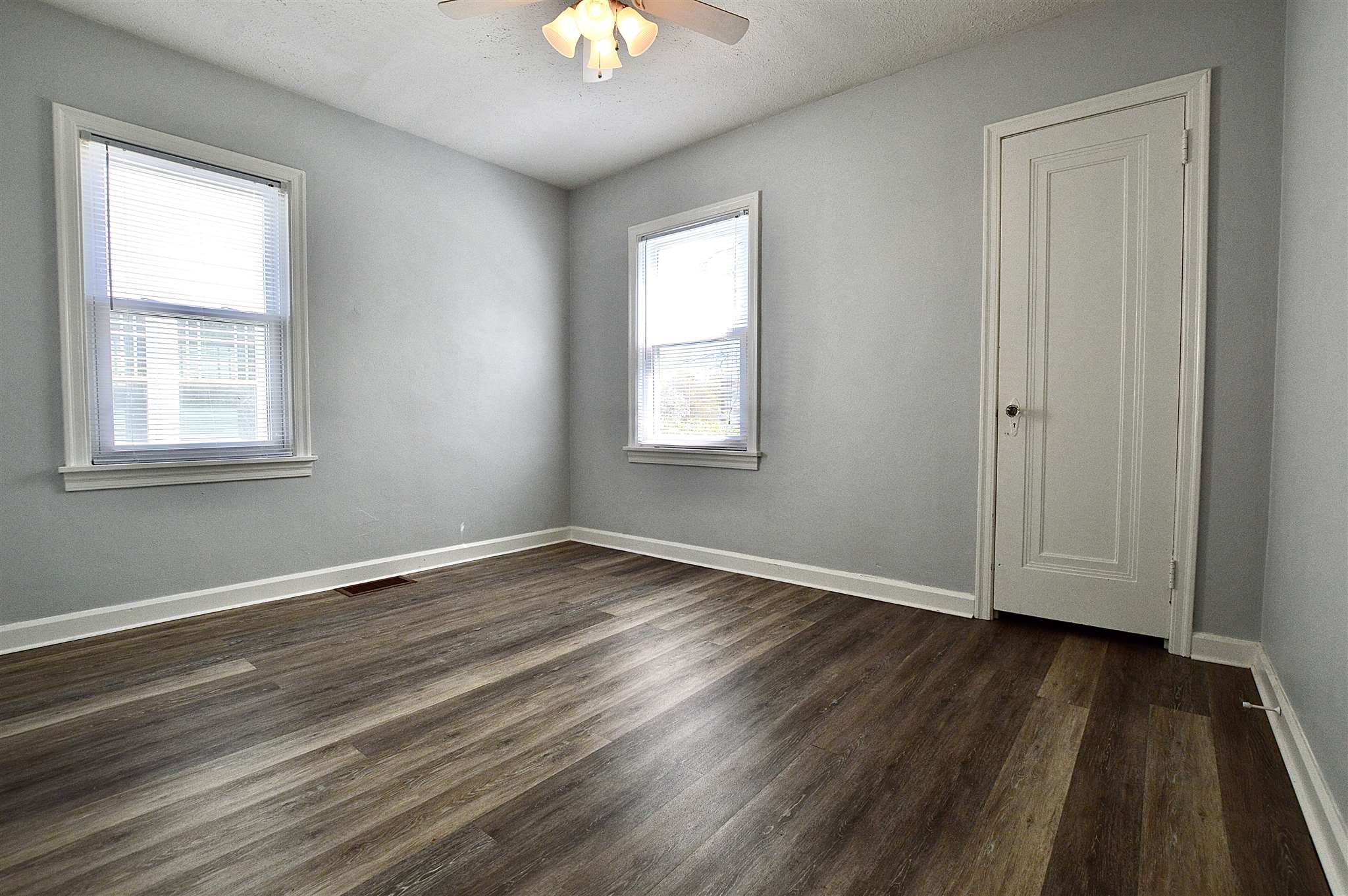 2053 North 8th Street Springfield, IL 62702 - Photo 14 of 28