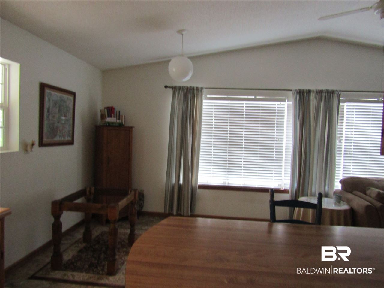 1340 Ridgewood Drive Lillian, AL 36549 - Photo 12 of 23 Breakfast area