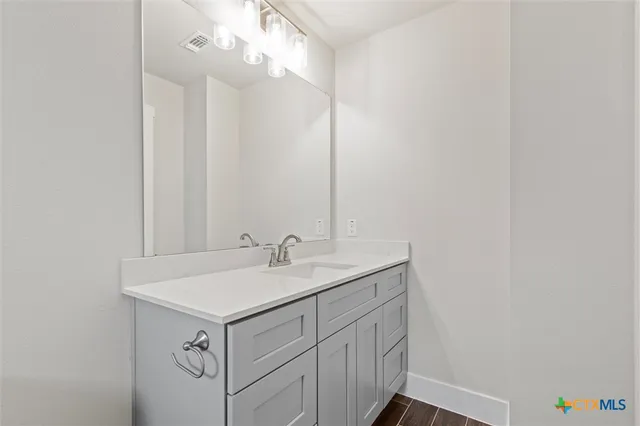 $544,950 | 8500 Red Bottle Brush Road, Lago Vista, TX 78645