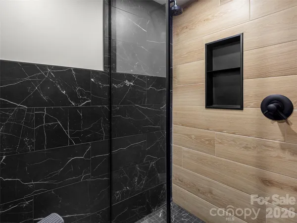 $1,599,000 | 80 Hemlock Circle, Black Mountain, NC 28711