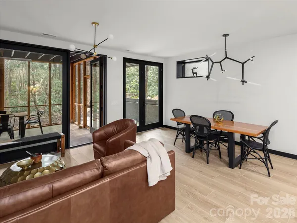 $1,599,000 | 80 Hemlock Circle, Black Mountain, NC 28711