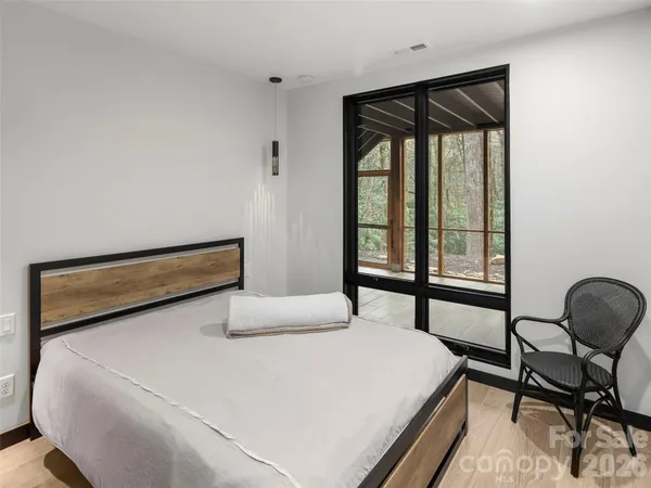 $1,599,000 | 80 Hemlock Circle, Black Mountain, NC 28711