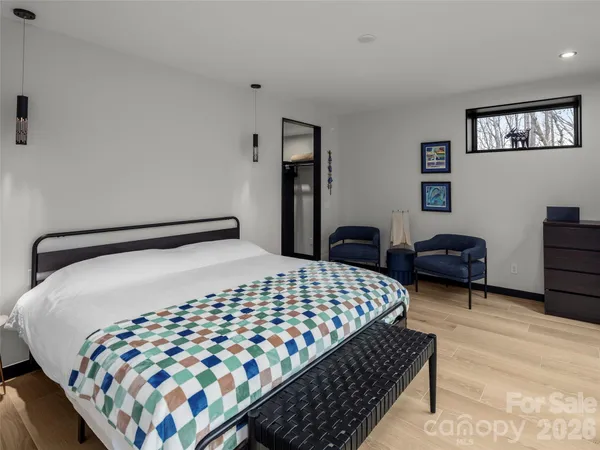 $1,599,000 | 80 Hemlock Circle, Black Mountain, NC 28711